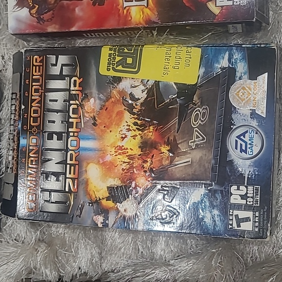 Rare Old stuck Bundle of PC games 🎮 & Movie - Picture 3 of 7